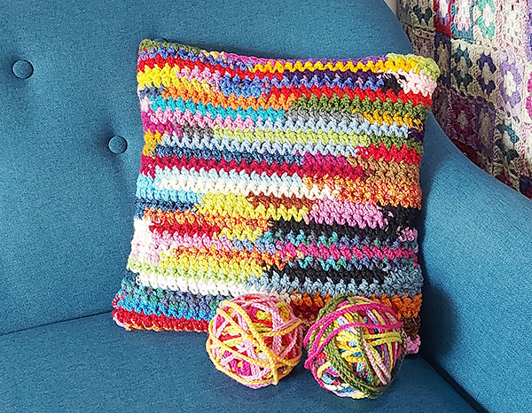 crochet pillow from chain yarn