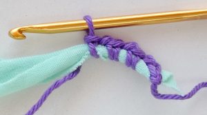 starting-crochet-round-tshirt-yarn1