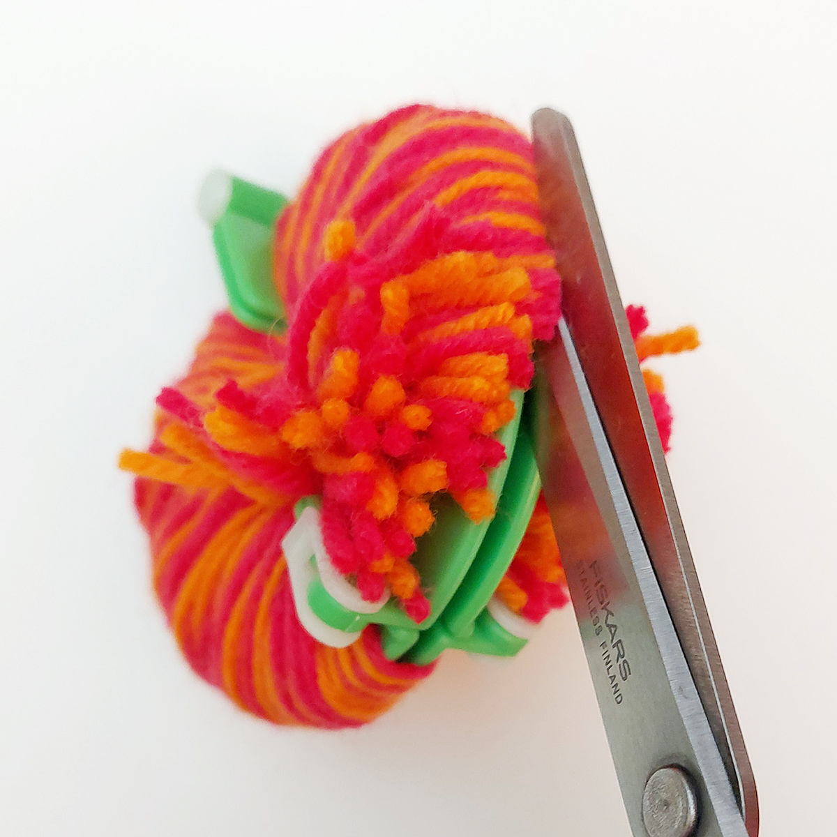 How to Use a Pom Pom Maker Photo and Video Tutorial - Kickin Crochet