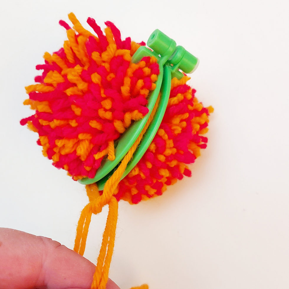 How to use a pom pom maker Knit & Crochet Blog