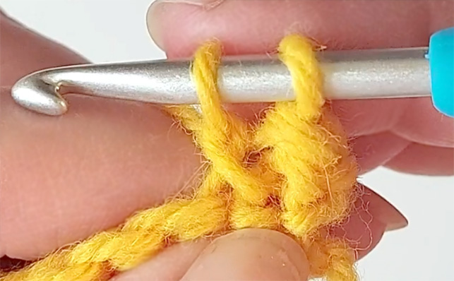 twisted stitch on crochet hook